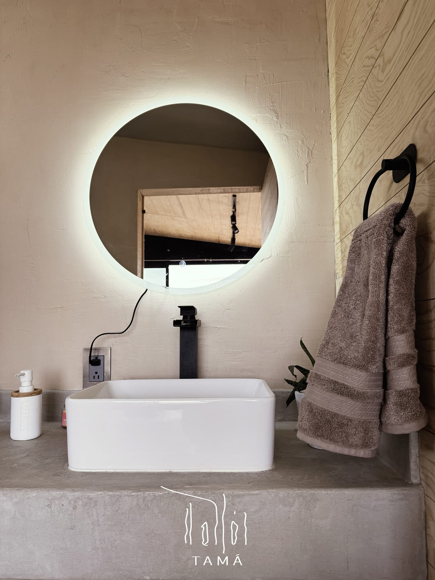Baño de Cabaña Tamá